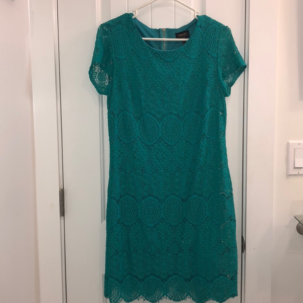 Lace dress - Picture 1 of 4